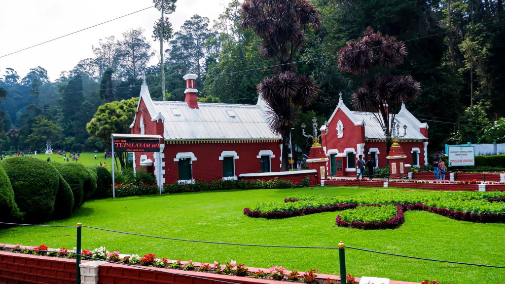 Ooty Botanical Garden Entrance View